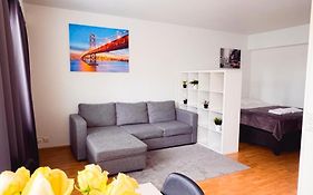 City Center 3-Room Apartment, Parking